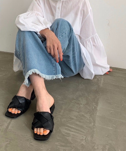 LYDIE（リディー）の「クロス編みスクエアサンダル（サンダル・レディース・ブラック/オレンジ/アイボリー/ベージュ・L/LL/M/XS/S）」の7枚目の写真