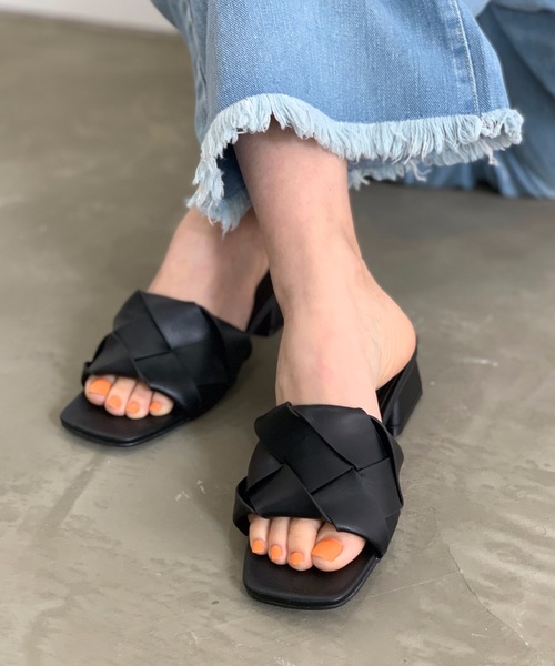 LYDIE（リディー）の「クロス編みスクエアサンダル（サンダル・レディース・ブラック/オレンジ/アイボリー/ベージュ・L/LL/M/XS/S）」の10枚目の写真