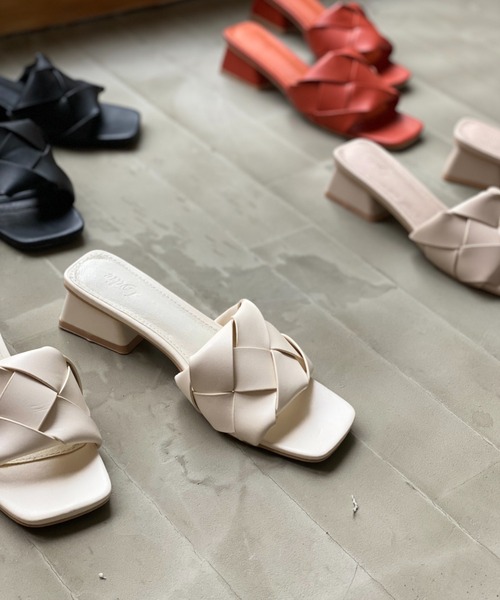 LYDIE（リディー）の「クロス編みスクエアサンダル（サンダル・レディース・ブラック/オレンジ/アイボリー/ベージュ・L/LL/M/XS/S）」の16枚目の写真