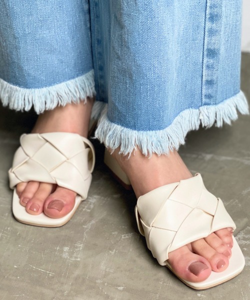 LYDIE（リディー）の「クロス編みスクエアサンダル（サンダル・レディース・ブラック/オレンジ/アイボリー/ベージュ・L/LL/M/XS/S）」の17枚目の写真