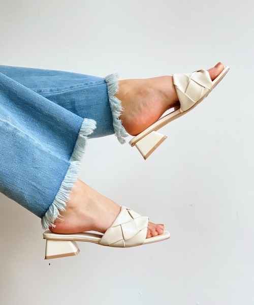 LYDIE（リディー）の「クロス編みスクエアサンダル（サンダル・レディース・ブラック/オレンジ/アイボリー/ベージュ・L/LL/M/XS/S）」の20枚目の写真