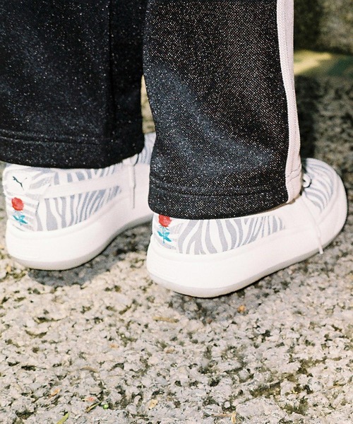 jouetie（ジュエティ）の「PUMA x jouetie SUEDE MAYU / プーマ × ジュエティ スウェード マユ ウィメンズ 【SP】（スニーカー・レディース・ホワイト・25.0cm/23.0cm/24.5cm/23.5cm/24.0cm）」の5枚目の写真