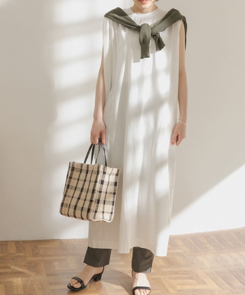 FORK&SPOON（フォークアンドスプーン）の「FORK&SPOON　ショルダータックワンピース（ワンピース・レディース・オフホワイト/カーキ/ブラック・ONE）」の7枚目の写真