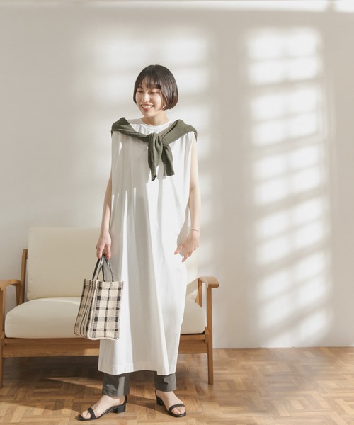 FORK&SPOON（フォークアンドスプーン）の「FORK&SPOON　ショルダータックワンピース（ワンピース・レディース・オフホワイト/カーキ/ブラック・ONE）」の9枚目の写真