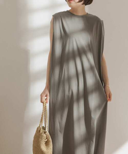 FORK&SPOON（フォークアンドスプーン）の「FORK&SPOON　ショルダータックワンピース（ワンピース・レディース・オフホワイト/カーキ/ブラック・ONE）」の11枚目の写真