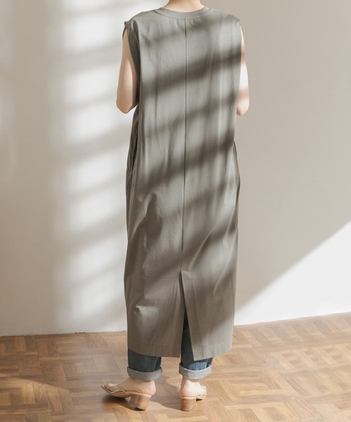 FORK&SPOON（フォークアンドスプーン）の「FORK&SPOON　ショルダータックワンピース（ワンピース・レディース・オフホワイト/カーキ/ブラック・ONE）」の17枚目の写真