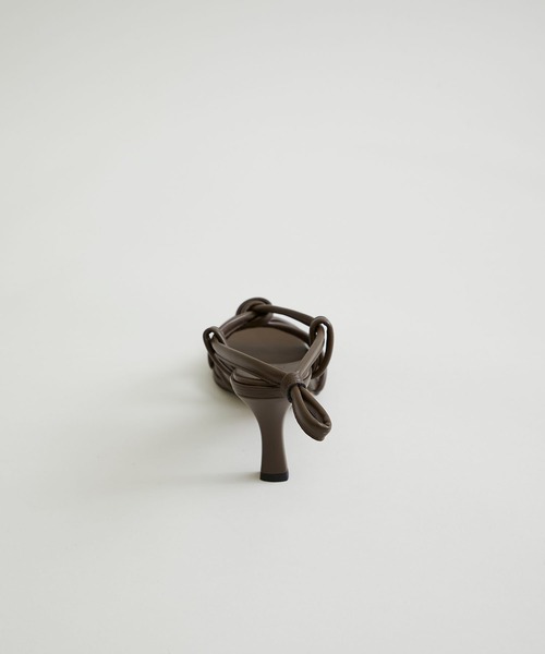 STUDIOUS SELECT（ステュディオスセレクト）の「【HEWN(ヒューン)】スクエアトゥスポンジサンダル75 (72101-03-1203)（サンダル・レディース・ブラック/ブラウン・23/24/23.5）」の7枚目の写真