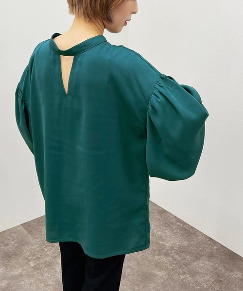 apres jour mignon(アプレジュールミニョン)の「2WAYオープンキーネックシャツ【ZOZOTOWN限定アイテム】【6PO】(シャツ/ブラウス・レディース・ブラック/オフホワイト/ダークブルー・フリー/X-LARGE)」の3枚目の写真