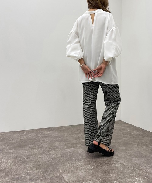 apres jour mignon(アプレジュールミニョン)の「2WAYオープンキーネックシャツ【ZOZOTOWN限定アイテム】【6PO】(シャツ/ブラウス・レディース・ブラック/オフホワイト/ダークブルー・フリー/X-LARGE)」の12枚目の写真