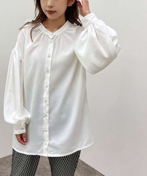 apres jour mignon(アプレジュールミニョン)の「2WAYオープンキーネックシャツ【ZOZOTOWN限定アイテム】【6PO】(シャツ/ブラウス・レディース・ブラック/オフホワイト/ダークブルー・フリー/X-LARGE)」の4枚目の写真
