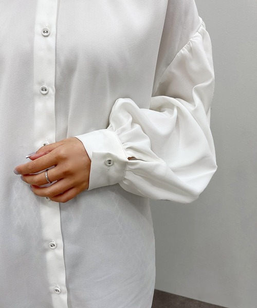 apres jour mignon(アプレジュールミニョン)の「2WAYオープンキーネックシャツ【ZOZOTOWN限定アイテム】【6PO】(シャツ/ブラウス・レディース・ブラック/オフホワイト/ダークブルー・フリー/X-LARGE)」の13枚目の写真