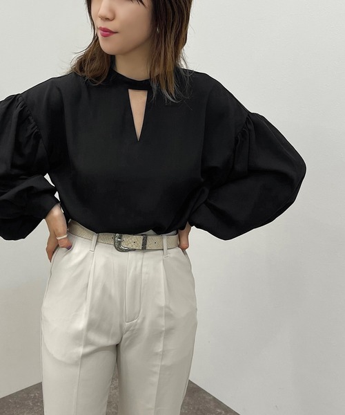 apres jour mignon(アプレジュールミニョン)の「2WAYオープンキーネックシャツ【ZOZOTOWN限定アイテム】【6PO】(シャツ/ブラウス・レディース・ブラック/オフホワイト/ダークブルー・フリー/X-LARGE)」の17枚目の写真