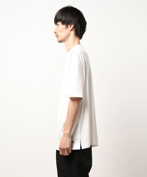 COLONY 2139（コロニートゥーワンスリーナイン）の「《抗菌・防臭》【SMART COLLECTION】抗菌スマートBIG半袖Tシャツ/ビッグシルエット半袖Tシャツ（Tシャツ/カットソー・メンズ・オフホワイト/ブラック/カーキ/ブルー・MEDIUM/X-LARGE/LARGE）」の5枚目の写真