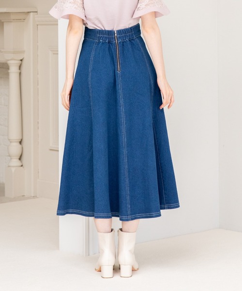 MISCH MASCH（ミッシュマッシュ）の「バックル付きデニムスカート（デニムスカート・レディース・ベージュ/ブルー・SMALL/MEDIUM）」の16枚目の写真