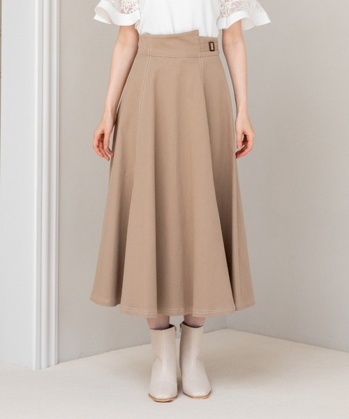 MISCH MASCH（ミッシュマッシュ）の「バックル付きデニムスカート（デニムスカート・レディース・ベージュ/ブルー・SMALL/MEDIUM）」の14枚目の写真