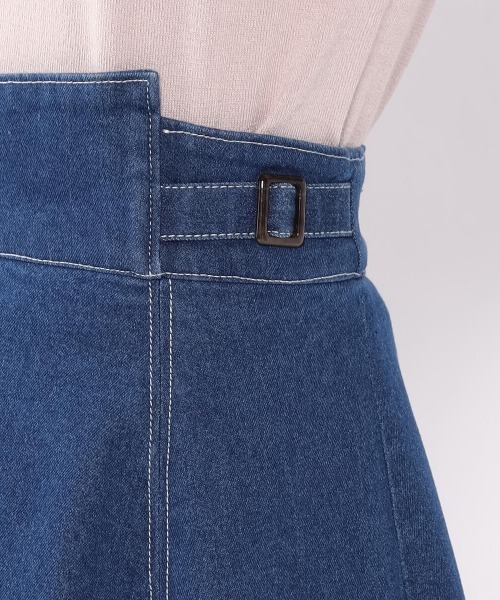 MISCH MASCH（ミッシュマッシュ）の「バックル付きデニムスカート（デニムスカート・レディース・ベージュ/ブルー・SMALL/MEDIUM）」の4枚目の写真