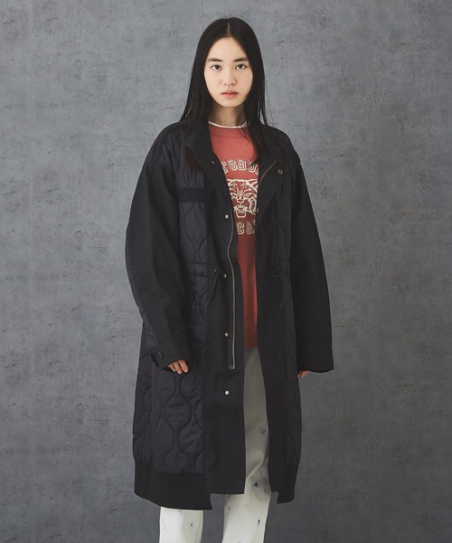 TOBILA（トビラ）の「ナイロン中綿キルトミリタリーコートユニセックス（ミリタリージャケット・レディース・カーキ/ブラック・M）」の2枚目の写真