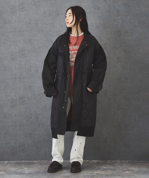 TOBILA（トビラ）の「ナイロン中綿キルトミリタリーコートユニセックス（ミリタリージャケット・レディース・カーキ/ブラック・M）」の5枚目の写真