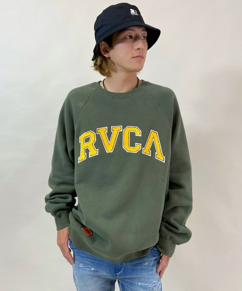 RVCA(ルーカ)の「【WEB限定アイテム】ムラサキスポーツ別注 RVCA/ルーカ カレッジ風 アーチロゴ スウェット BB042-042(スウェット・メンズ・ブラック/ネイビー/カーキ・S/M/L)」の2枚目の写真