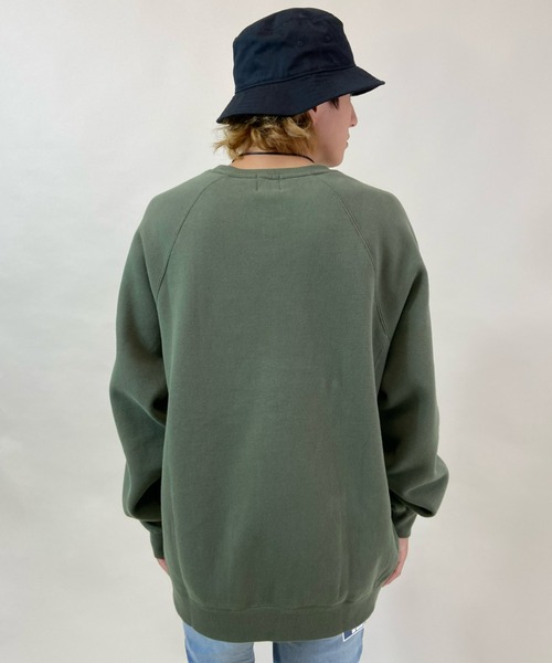 RVCA(ルーカ)の「【WEB限定アイテム】ムラサキスポーツ別注 RVCA/ルーカ カレッジ風 アーチロゴ スウェット BB042-042(スウェット・メンズ・ブラック/ネイビー/カーキ・S/M/L)」の18枚目の写真