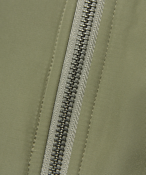 DISCOAT(ディスコート)の「【Discoat】MA-1(ブルゾン・レディース・カーキ/ネイビー・LARGE/MEDIUM)」の12枚目の写真