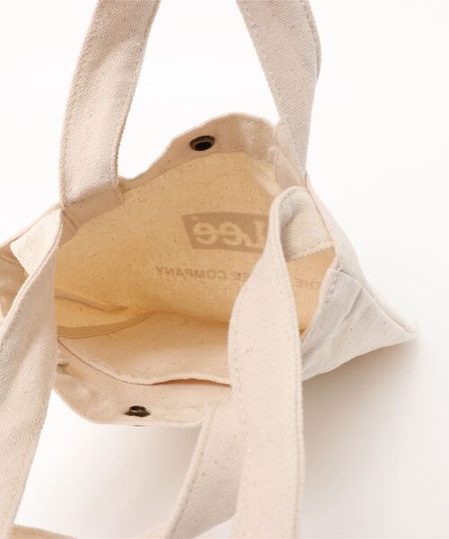 LB/S （エルビーエス）の「【LEE/リー】キャンパスロゴ2WAY縦型シンプルショルダーバッグ（ショルダーバッグ・レディース・ブラック/ベージュ/パープル・FREE）」の6枚目の写真