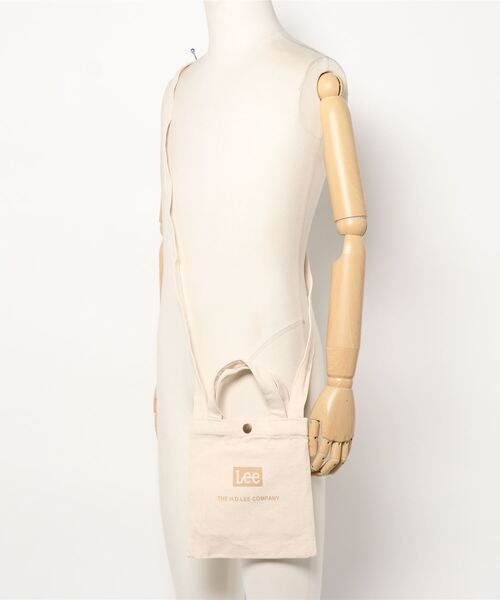 LB/S （エルビーエス）の「【LEE/リー】キャンパスロゴ2WAY縦型シンプルショルダーバッグ（ショルダーバッグ・レディース・ブラック/ベージュ/パープル・FREE）」の7枚目の写真