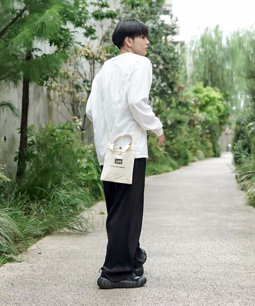 LB/S （エルビーエス）の「【LEE/リー】キャンパスロゴ2WAY縦型シンプルショルダーバッグ（ショルダーバッグ・レディース・ブラック/ベージュ/パープル・FREE）」の8枚目の写真