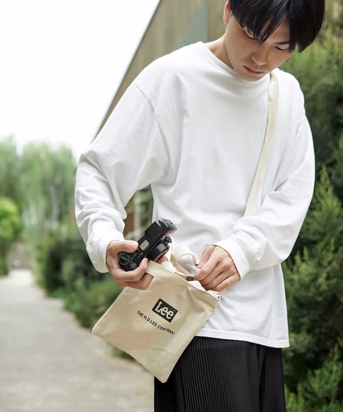 LB/S （エルビーエス）の「【LEE/リー】キャンパスロゴ2WAY縦型シンプルショルダーバッグ（ショルダーバッグ・レディース・ブラック/ベージュ/パープル・FREE）」の10枚目の写真