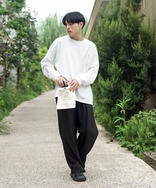 LB/S （エルビーエス）の「【LEE/リー】キャンパスロゴ2WAY縦型シンプルショルダーバッグ（ショルダーバッグ・レディース・ブラック/ベージュ/パープル・FREE）」の13枚目の写真