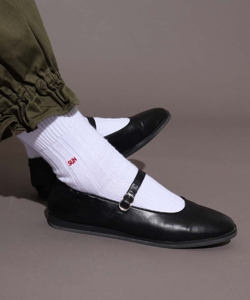 I am I in fact...（アイアムアイインファクト）の「WEEKLY SOX（ソックス/靴下・レディース・ホワイト/ダークブラウン/パープル/レッド/ブルー/グリーン/アイボリー・FREE）」の11枚目の写真