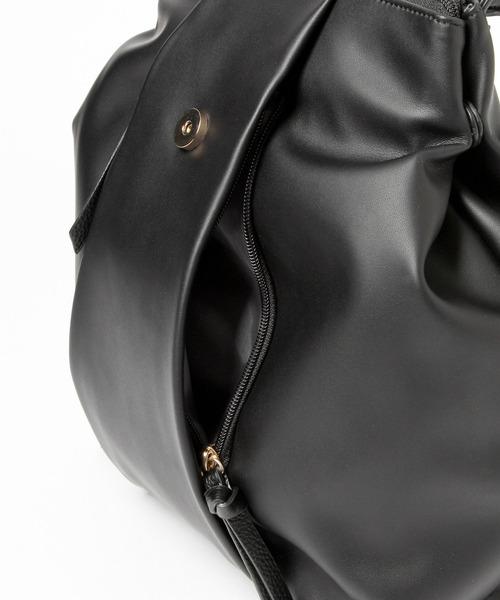 GLOBAL WORK（グローバルワーク）の「2WAYPUレザーリュック/227946（バックパック/リュック・レディース・アイボリー/ブラック・ONE SIZE）」の17枚目の写真