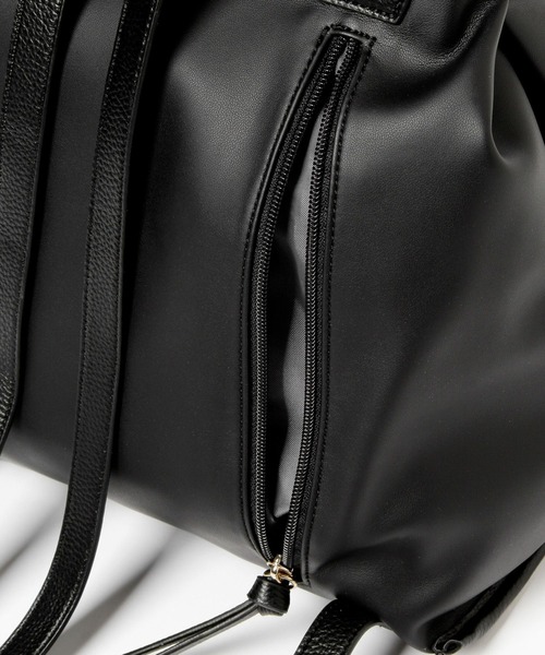GLOBAL WORK（グローバルワーク）の「2WAYPUレザーリュック/227946（バックパック/リュック・レディース・アイボリー/ブラック・ONE SIZE）」の7枚目の写真