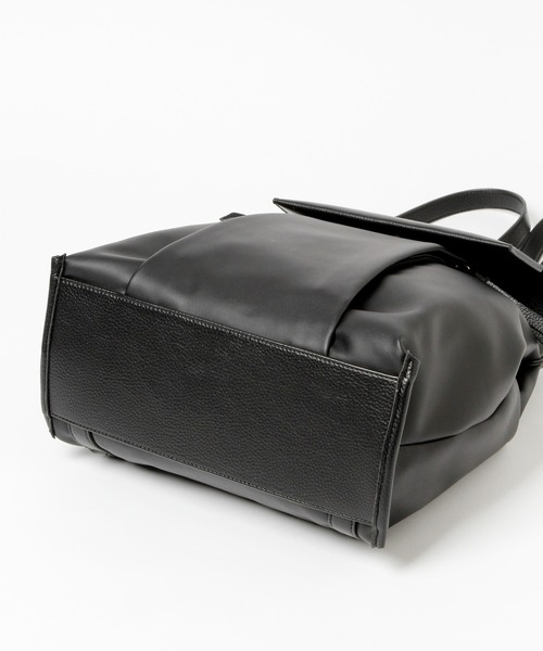 GLOBAL WORK（グローバルワーク）の「2WAYPUレザーリュック/227946（バックパック/リュック・レディース・アイボリー/ブラック・ONE SIZE）」の5枚目の写真