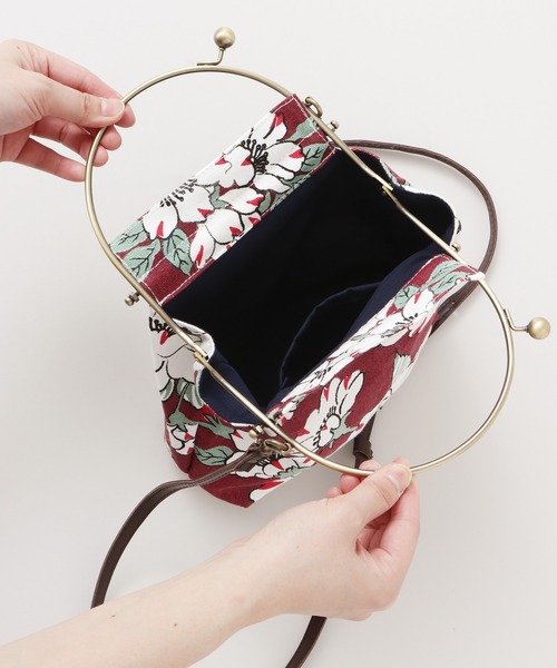 カヤ（カヤ）の「【カヤ】和花がま口ショルダーバッグ（ショルダーバッグ・レディース・レッド/ブルー/ブラック系その他・FREE）」の10枚目の写真