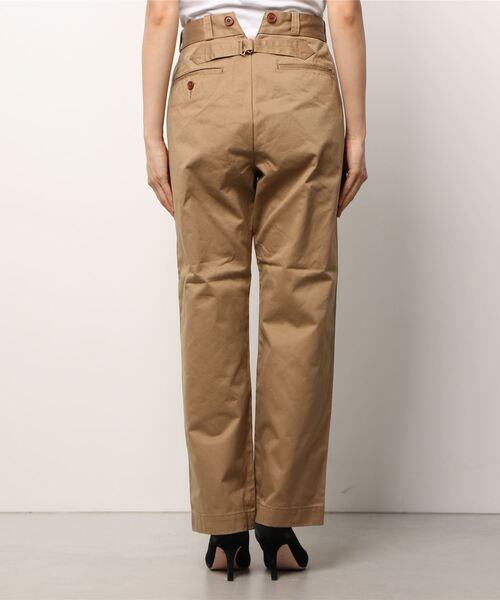 Nigel Cabourn（ナイジェルケーボン）の「Nigel Cabourn (ナイジェルケーボン)　BASIC CHINO/ベーシックチノパンツ（チノパンツ・レディース・グリーン/ベージュ・6/8）」の4枚目の写真