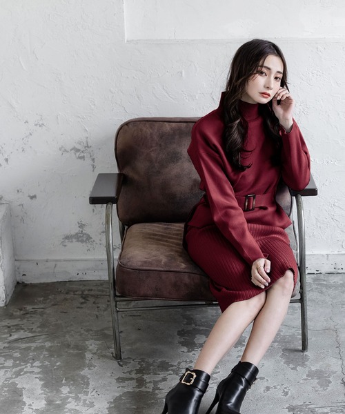 Julia Boutique（ジュリアブティック）の「ウエストマークトップス×タイトスカートセットアップ/21566（アンサンブル・レディース・ブラック/ブルー/ボルドー/グレイッシュベージュ/アイボリー・ONE）」の14枚目の写真