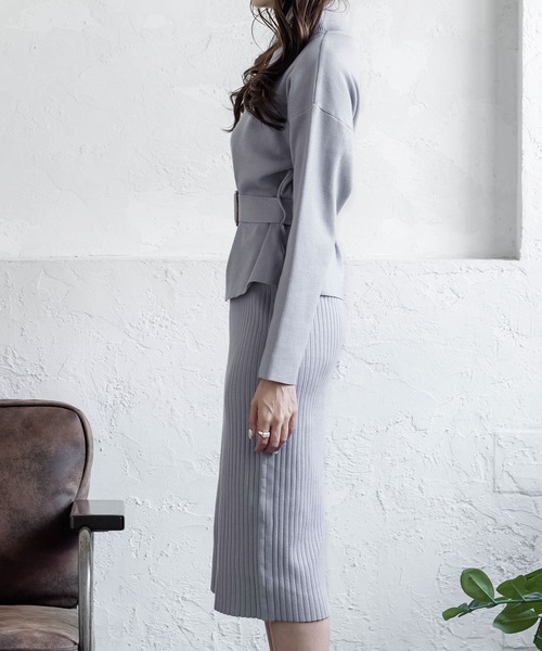 Julia Boutique（ジュリアブティック）の「ウエストマークトップス×タイトスカートセットアップ/21566（アンサンブル・レディース・ブラック/ブルー/ボルドー/グレイッシュベージュ/アイボリー・ONE）」の22枚目の写真