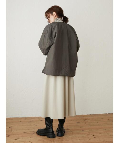 Green　Parks（グリーンパークス）の「ノーカラー薄綿シャツブルゾン＊（ブルゾン・レディース・チャコールグレー/ブラック/ライトベージュ・FREE）」の11枚目の写真