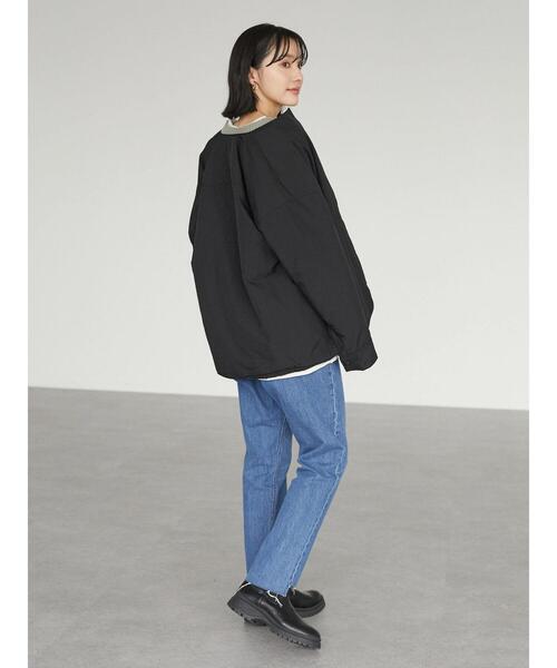 Green　Parks（グリーンパークス）の「ノーカラー薄綿シャツブルゾン＊（ブルゾン・レディース・チャコールグレー/ブラック/ライトベージュ・FREE）」の20枚目の写真