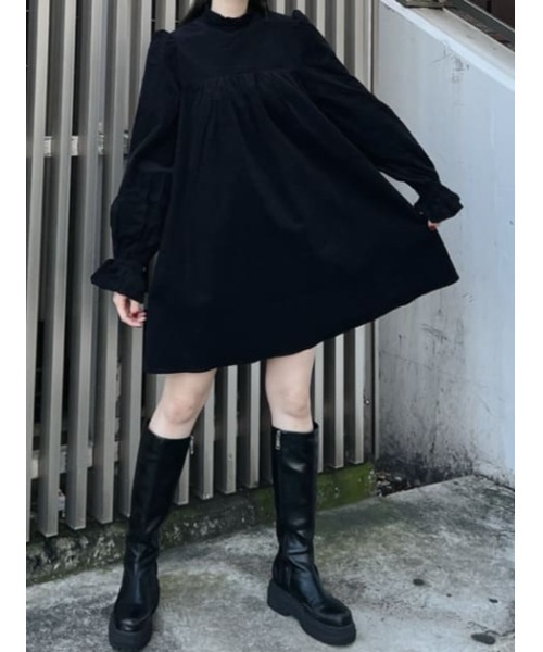 SLY（スライ）の「VOLUME FRILL OP ボリューム フリル ワンピース（ワンピース・レディース・アイボリー/ブラック・1/2）」の22枚目の写真