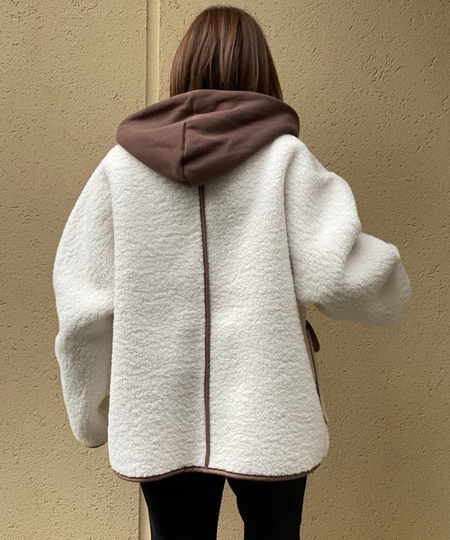RIVE DROITE（リヴドロワ）の「【ZOZOTOWN限定】ボアフード付きブルゾン（ブルゾン・レディース・ブラウン/アイボリー・FREE）」の5枚目の写真