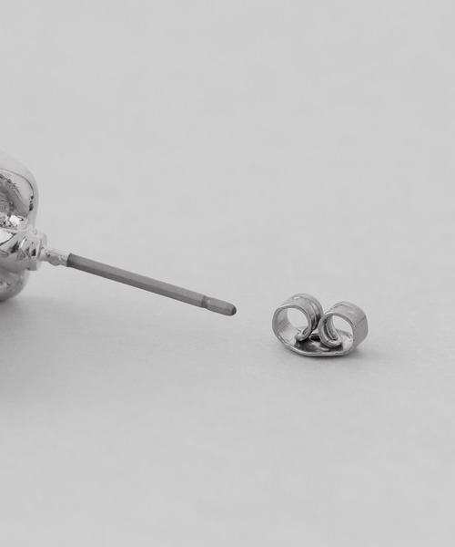 ANEMONE(アネモネ)の「ライムカラーカールピアス(ピアス(両耳用)・レディース・グリーン・FREE)」の6枚目の写真