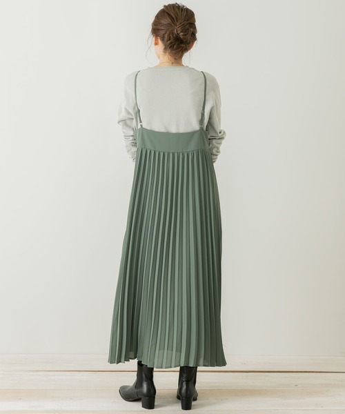 URBAN RESEARCH Sonny Label（アーバンリサーチサニーレーベル）の「クルーニット×プリーツキャミワンピースセット（ワンピース・レディース・ブラック系その他/グリーン系その他/ブラウン系その他・FREE）」の21枚目の写真