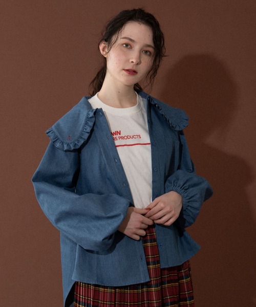 idem（イデム）の「big collar denim blouse/フリル付きビッグ襟デニム 