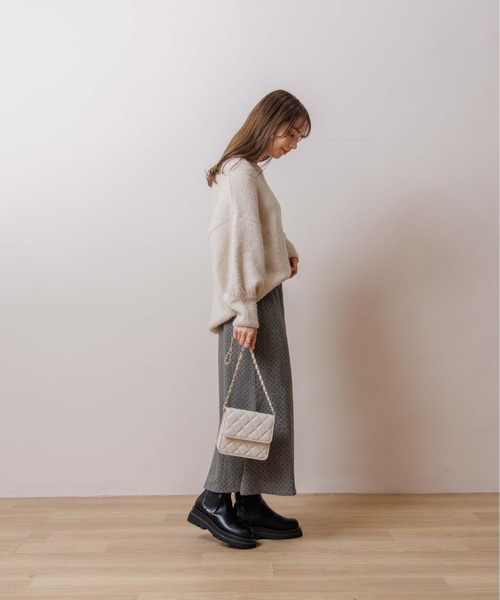 flower（フラワー）の「フロッキーマーメイドスカート（スカート・レディース・ベージュ/グレー・FREE）」の4枚目の写真