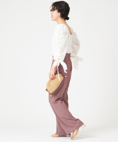 U by SPICK&SPAN(ユーバイスピックアンドスパン)の「スクエアネック リボンスリーブブラウス◆(シャツ/ブラウス・レディース・ホワイト/ベージュ・36/38)」の9枚目の写真