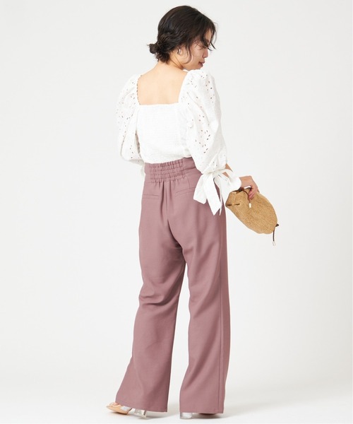 U by SPICK&SPAN(ユーバイスピックアンドスパン)の「スクエアネック リボンスリーブブラウス◆(シャツ/ブラウス・レディース・ホワイト/ベージュ・36/38)」の10枚目の写真