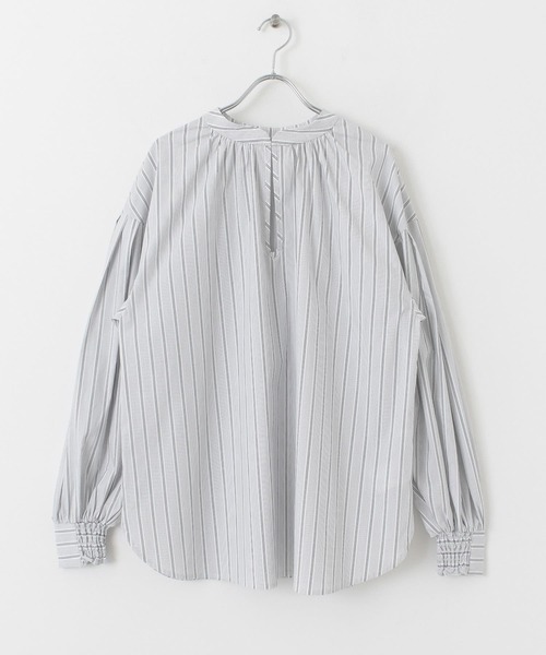 SENSE OF PLACE by URBAN RESEARCH（センスオブプレイスバイアーバンリサーチ）の「2WAYタックボリュームスリーブブラウス（シャツ/ブラウス・レディース・ホワイト系その他/ブラック/ライトベージュ/パープル・ONE）」の5枚目の写真