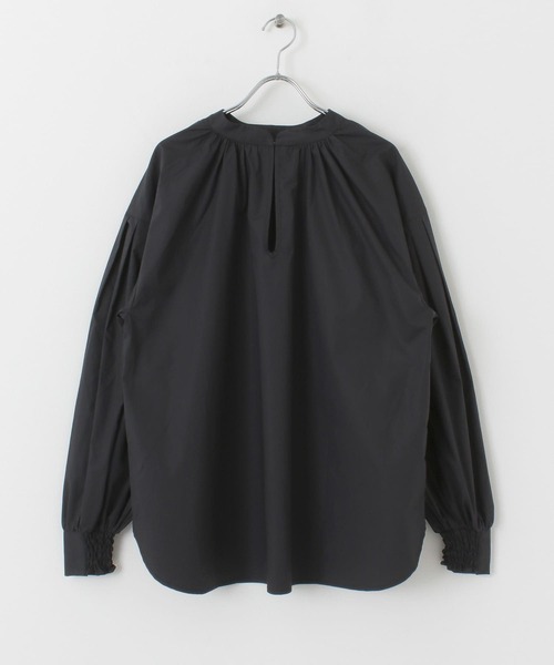 SENSE OF PLACE by URBAN RESEARCH（センスオブプレイスバイアーバンリサーチ）の「2WAYタックボリュームスリーブブラウス（シャツ/ブラウス・レディース・ホワイト系その他/ブラック/ライトベージュ/パープル・ONE）」の6枚目の写真